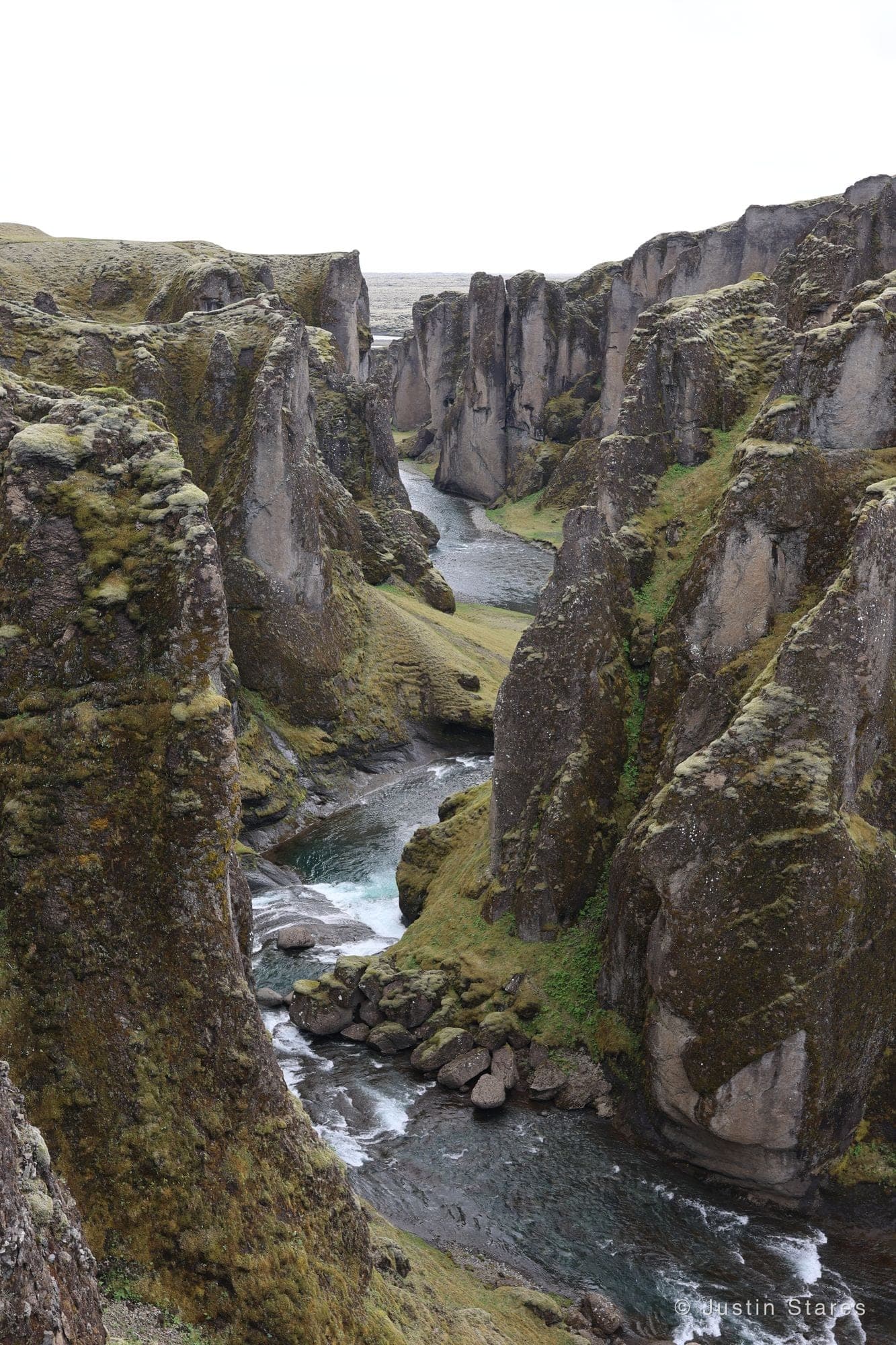 Fjaðrárgljúfur Canyon